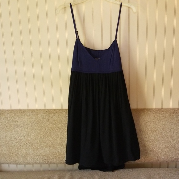 silence + noise Dresses & Skirts - NWT Silence & Noise sundress size large black blue